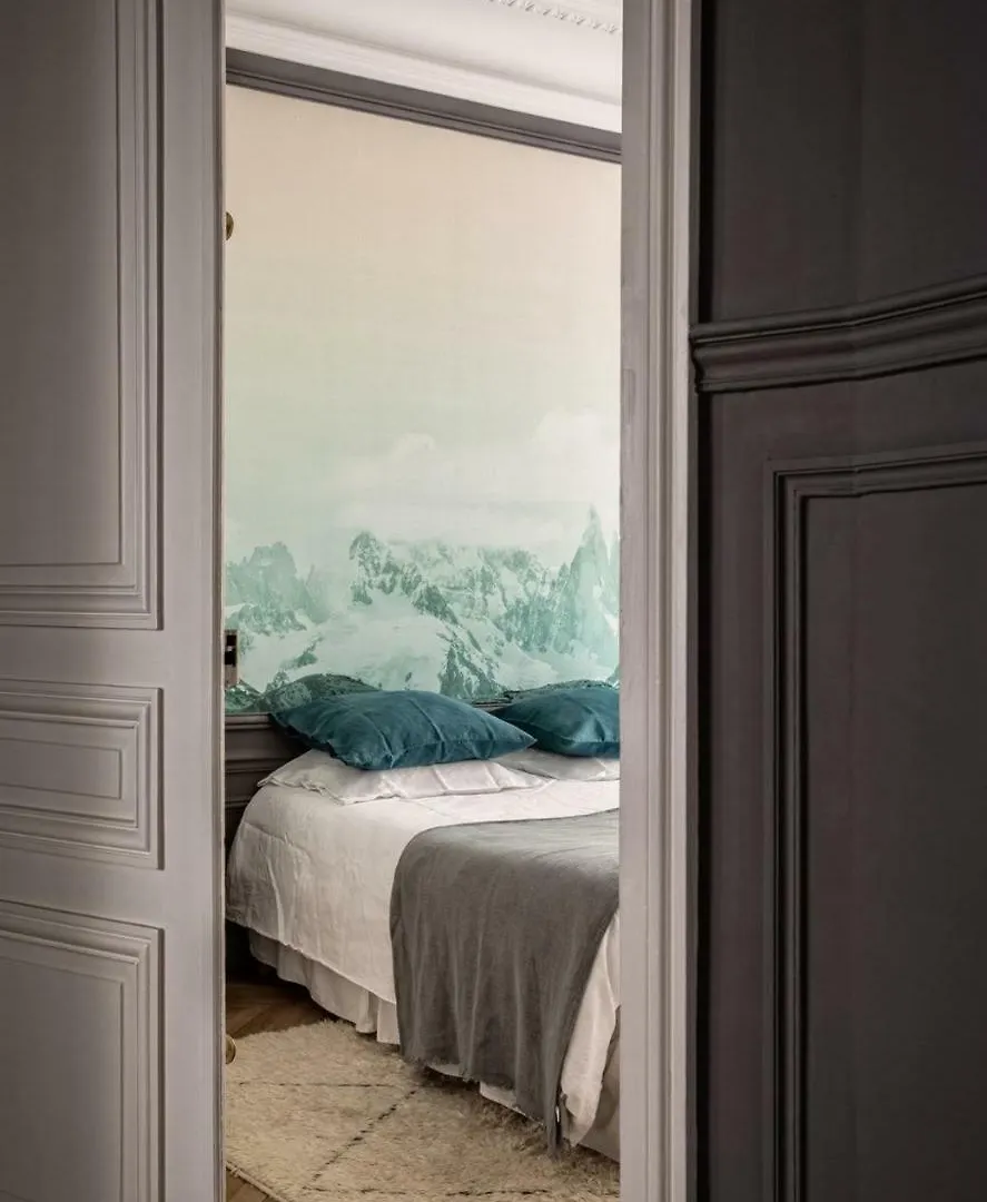 Avenue Pierre 1er De Serbie - Apartment Paris